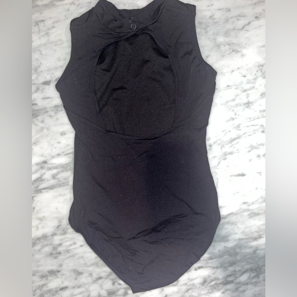 Girls -Capezio Leotard -Halter Snap - Picture 9 of 12